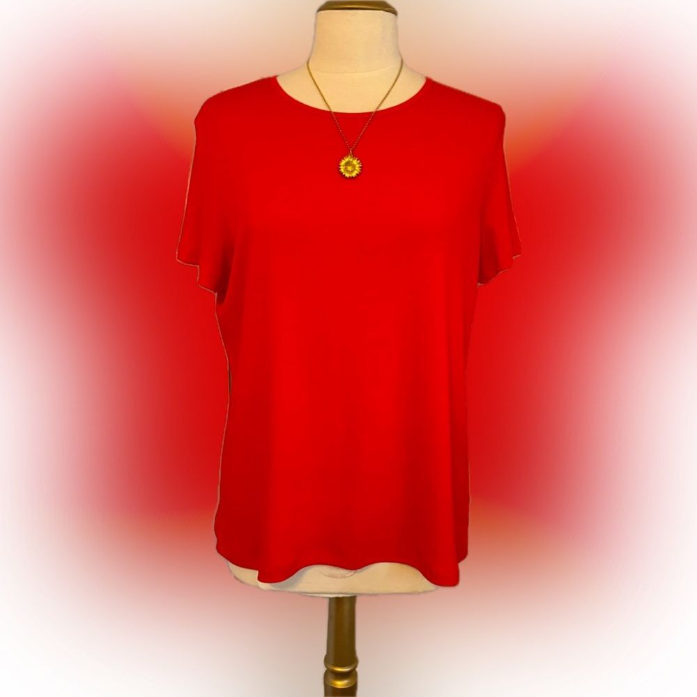 Classic HANNAH vibrant, soft & beautiful red top!